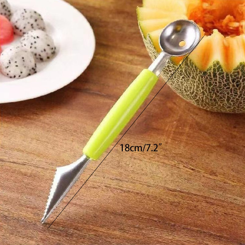 Multifunctional Watermelon Cutter Knife: Stainless Steel Kitchen Gadget for Perfect Slices