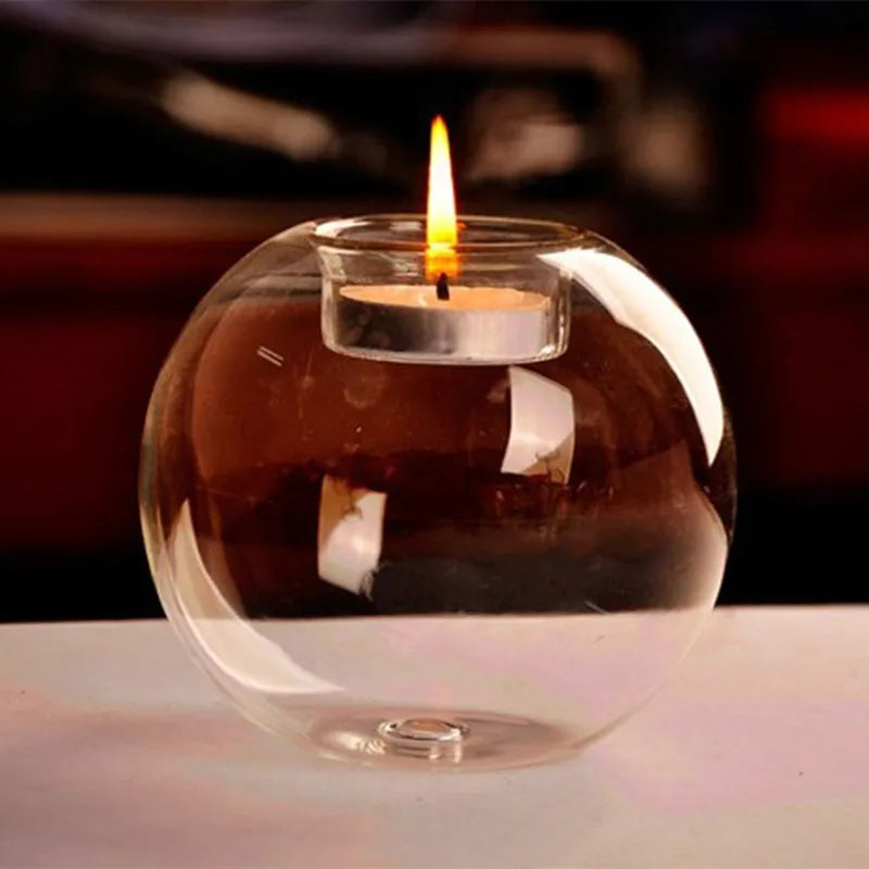 Elegant Round Hollow Glass Candle Holder: A Touch of European Exquisiteness for Every Occasion 🎉