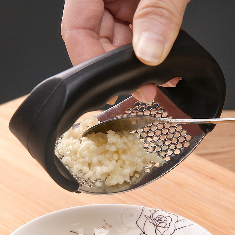 Stainless Steel Garlic Press Crusher: The Ultimate Manual Garlic Mincer for Your Kitchen